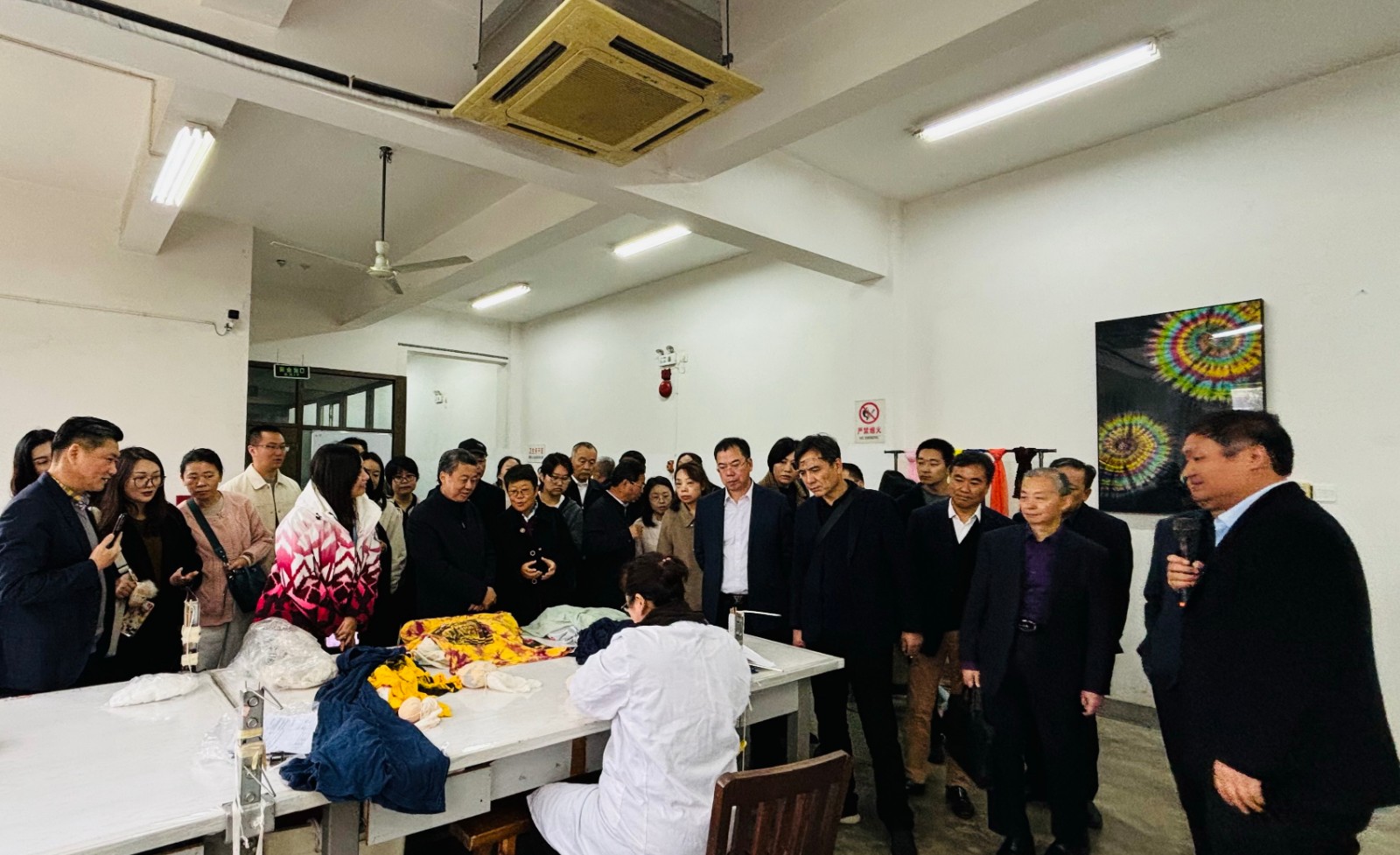 1732077187.jpg 2扎染.jpg